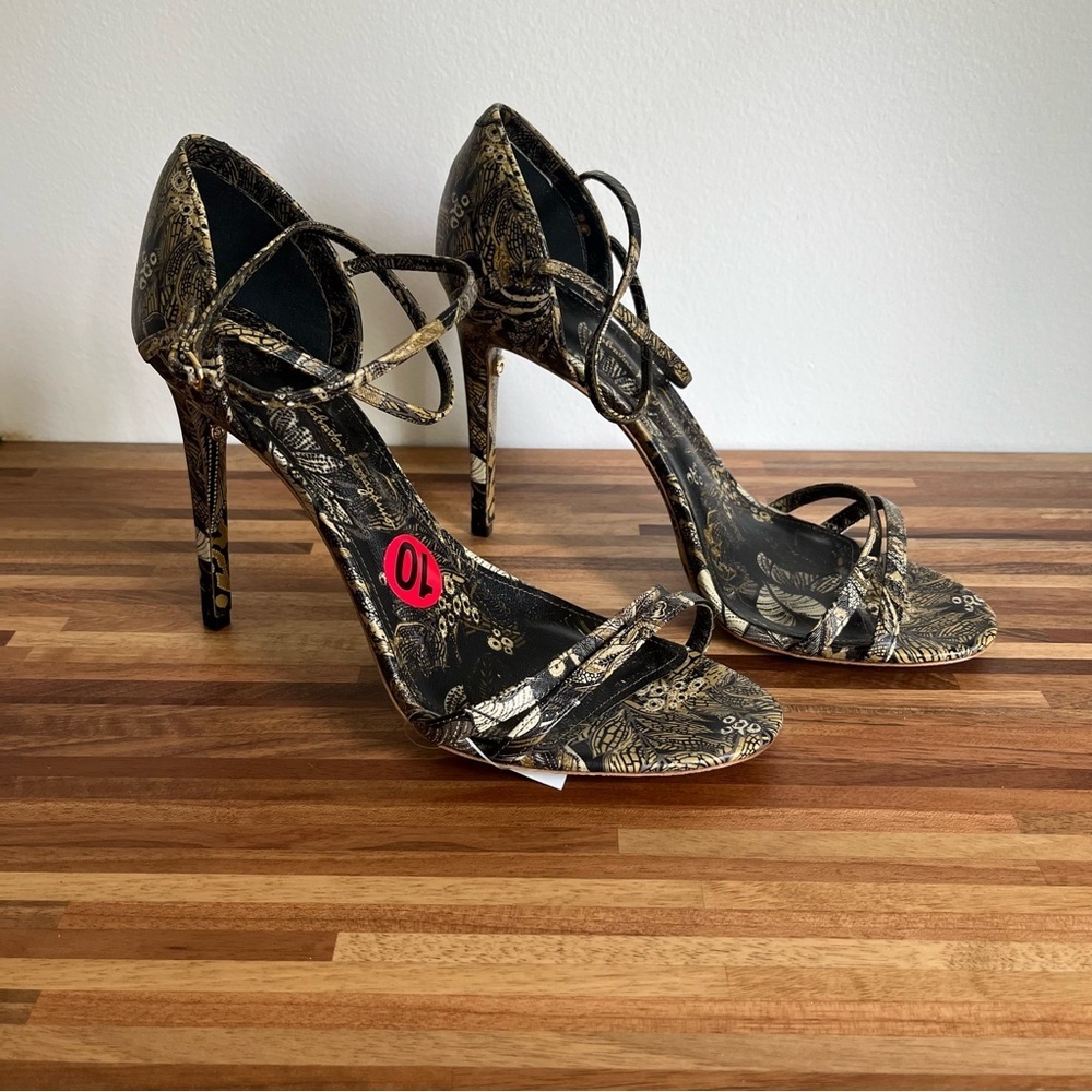 NWT Salvatore Ferragamo Ines Patterned Stiletto heels